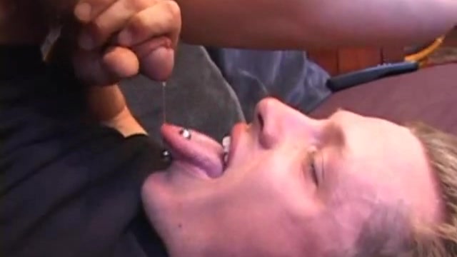 masturbator shoots jizz in his own mouth