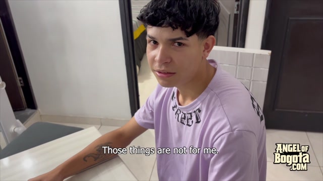 Colombian Student Short on Tuition Calls a Loan Shark