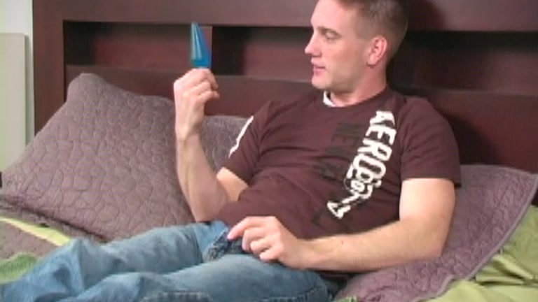 Straight guy playing with a dildo for the first time in his ass