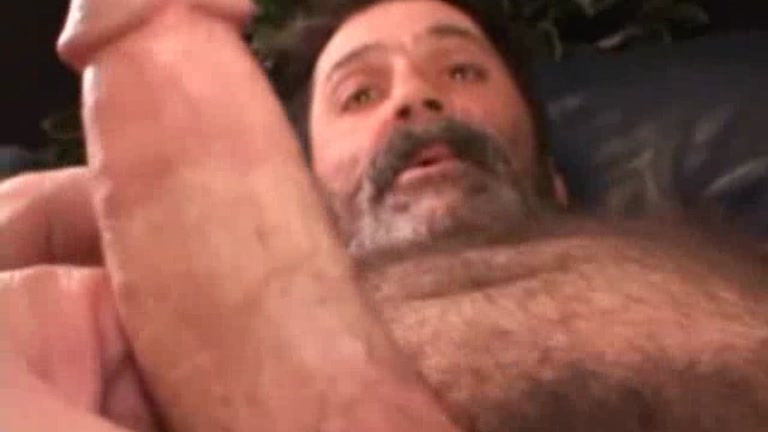 Sexy Salt 'n Pepper Man Jacking Off