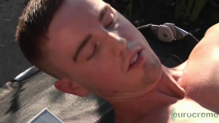 jp dubous jacking off outdoors at eurocreme