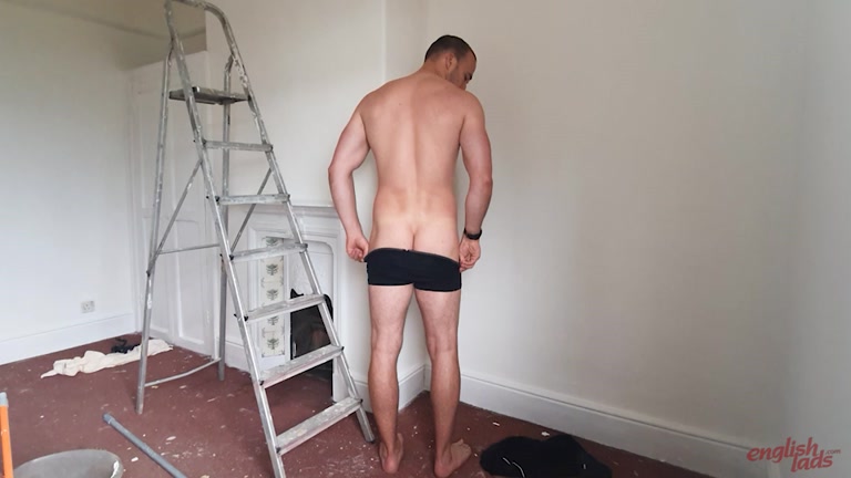 Straight Construction Worker from UK Strips for His Wank Video