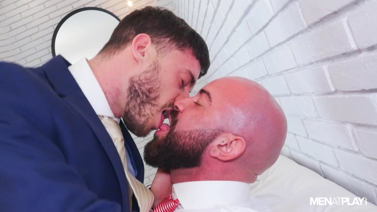 Bald Man Prepares a Passionate Fuck Session for His Lover