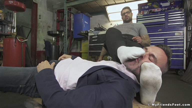 Mechanic Makes CEO Customer Worship His Feet