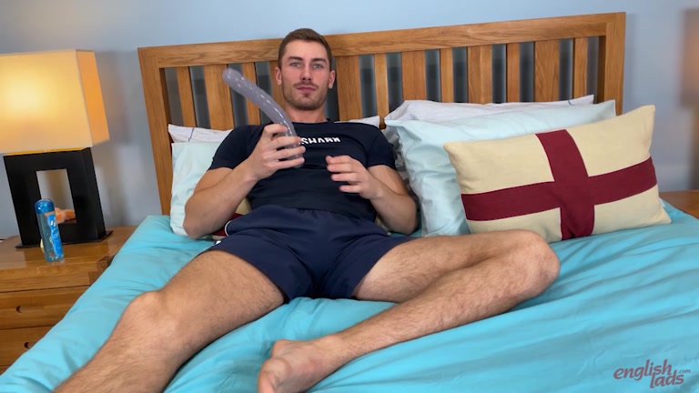 Muscled Brit Uses 9-Inch Dildo on His Hole