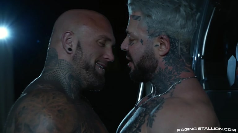 Tattooed muscle hunks fucking in deserted lot