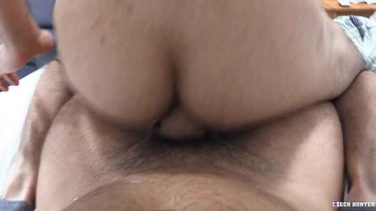 Handsome Czech Guy Sucks Man's Dick in His Washroom