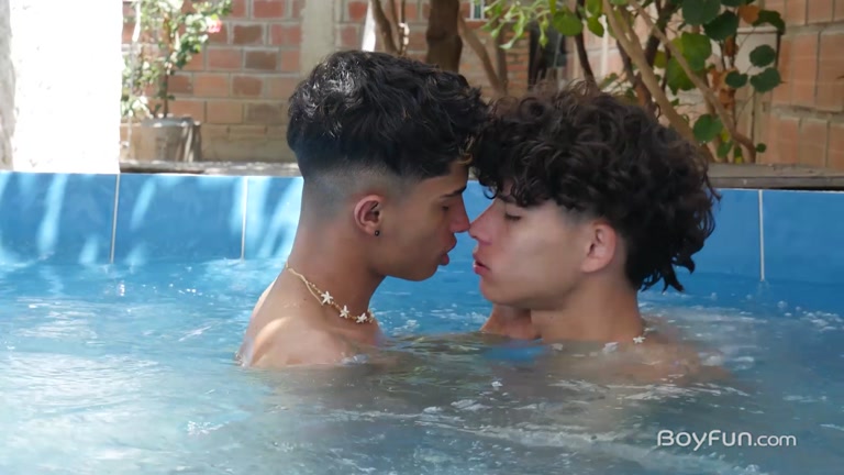 Latin Twink Gorges on Buddy's Beautiful Pink Cock in Hot Tub Then Sits on It