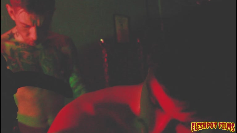 Man Jacks Off Thinking About Being Used by Stranger