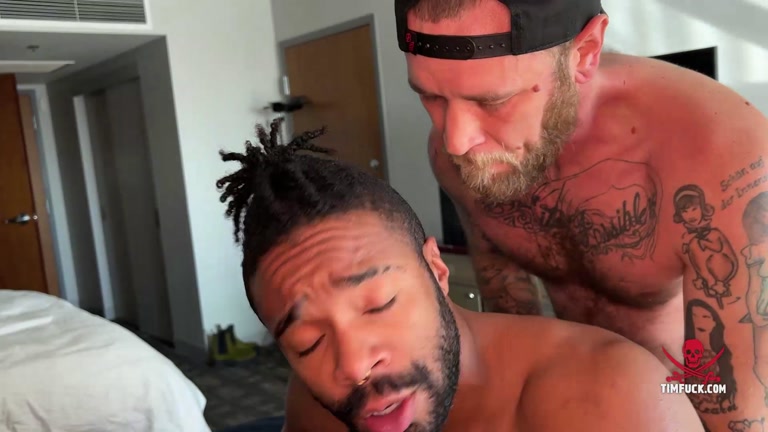 Slut Power Bottom Shows He Can Fuck as Good as Any Top