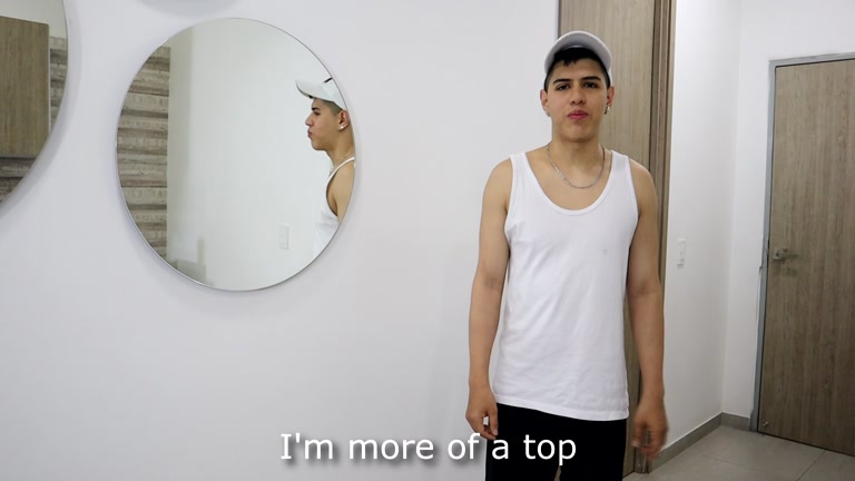 Colombian Boy With Huge Fat Cock Is More of a Top