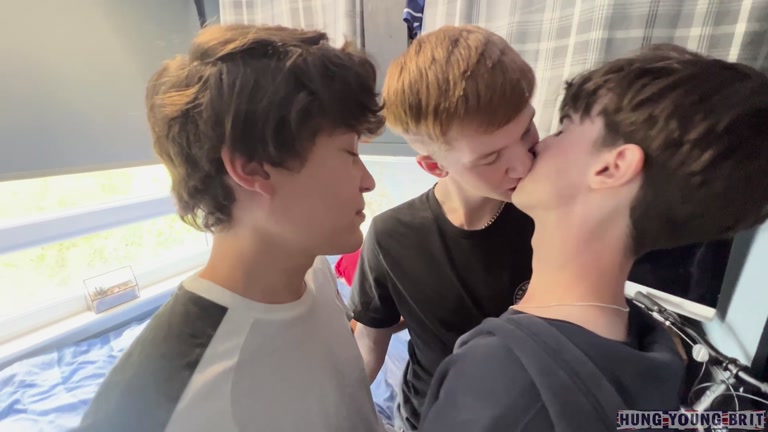 Blond Twink Takes Throbbing Pole in His Hole While Getting His Own Sucked