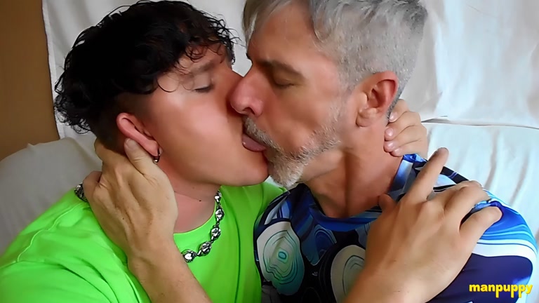 Older Man & Younger Guy Swapping Tongues & Spit