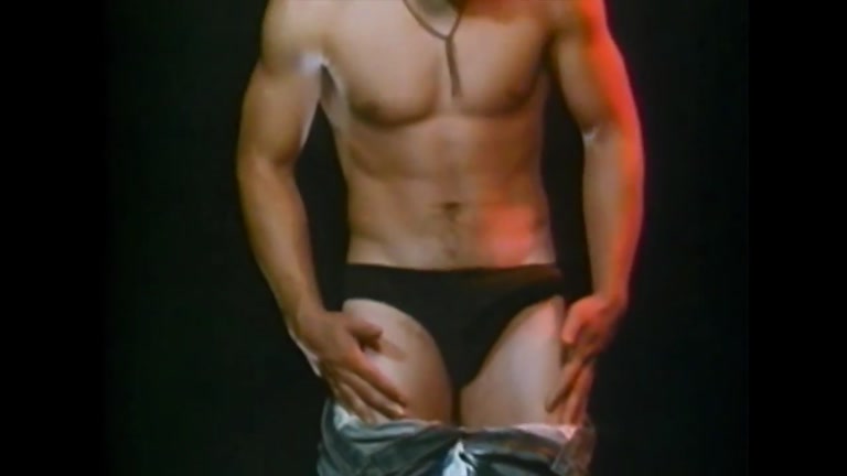 Stud Pulls Bulging Cock out Of His Tight Jeans